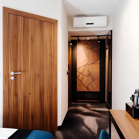 Ascot Premium Hotel 4*