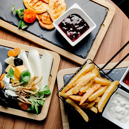 Ascot Premium Hotel 4*