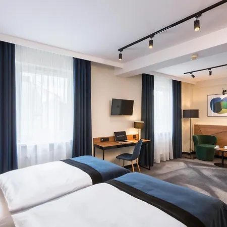 호텔 Ascot Premium 4*