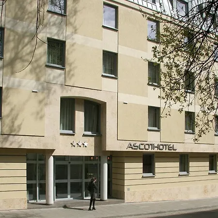 Ascot Premium Hotell 4*